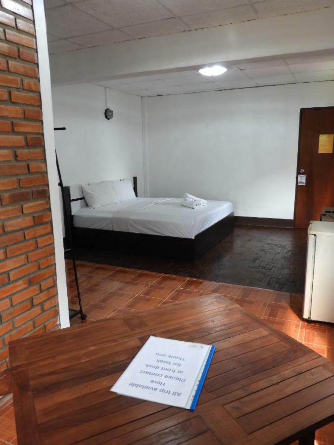 Отель P'Lyn House Чиангмай Экстерьер фото